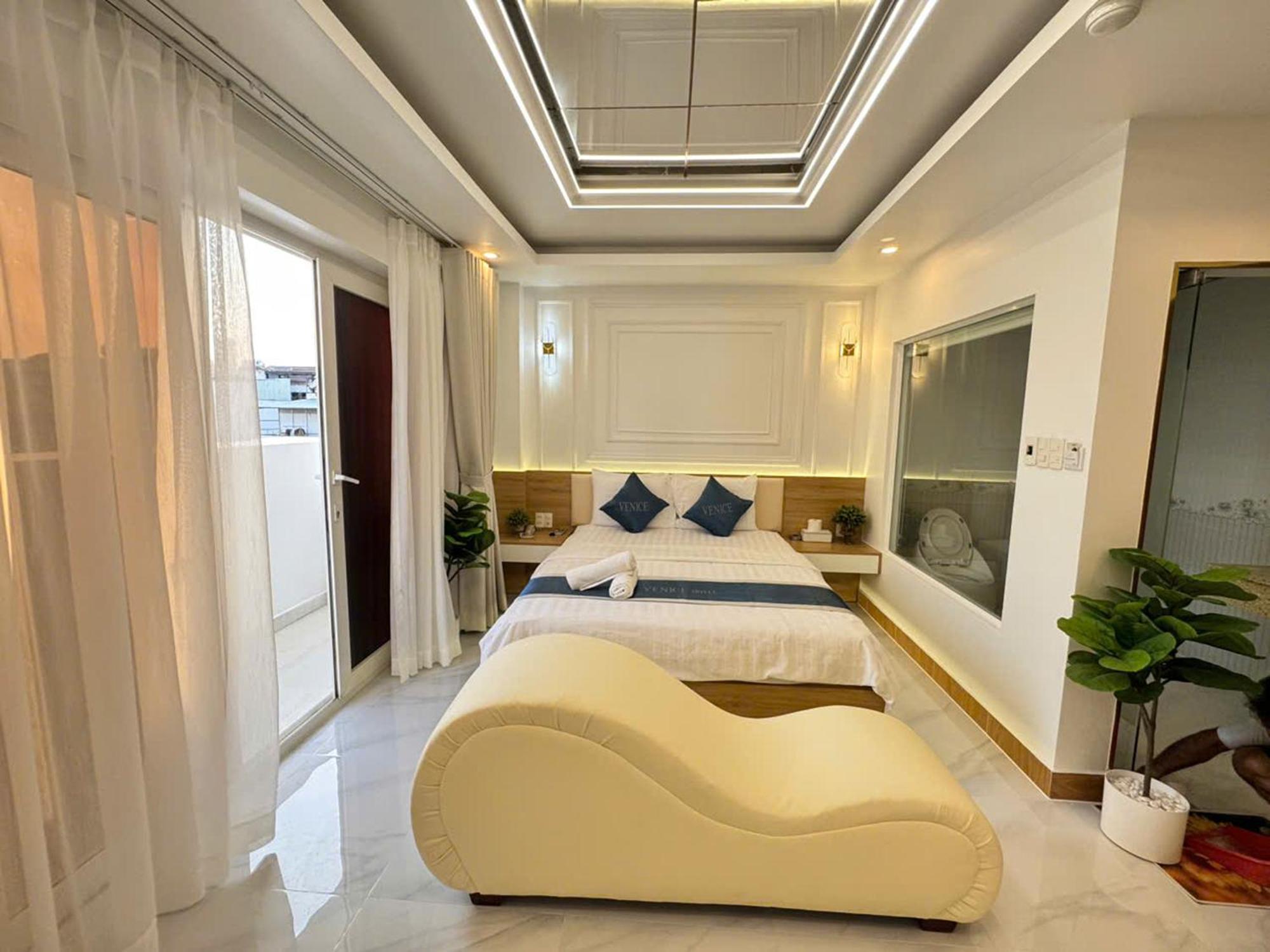 Minh Ngoc Hotel 2*